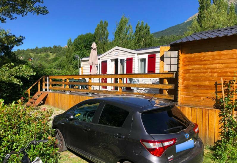 Mobil Home Proche Du Plan D'Eau D'Embrun Eksteriør bilde